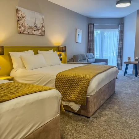 Hotel The *